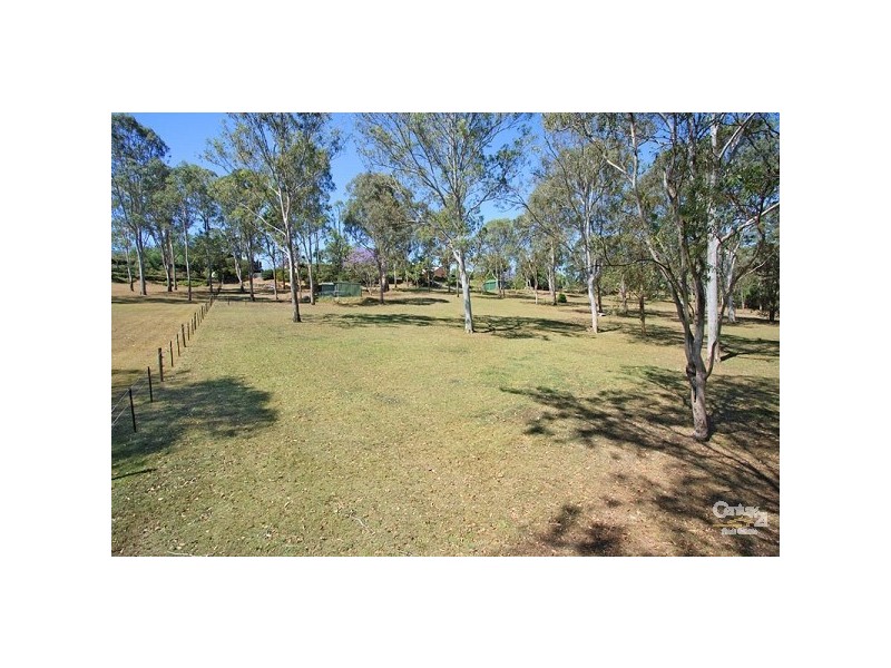 34 Wybelenna Street, Brookfield QLD 4069