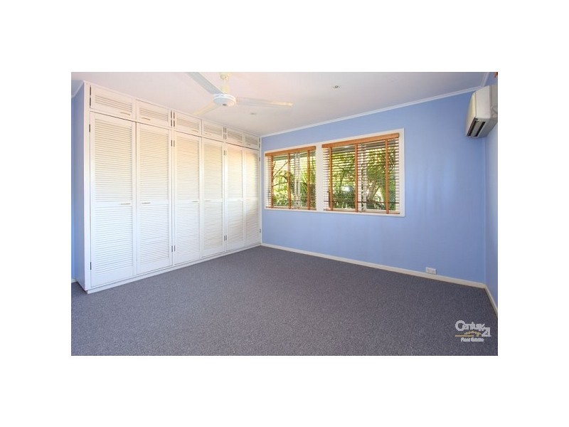 201 Chapel Hill Road, Chapel Hill QLD 4069