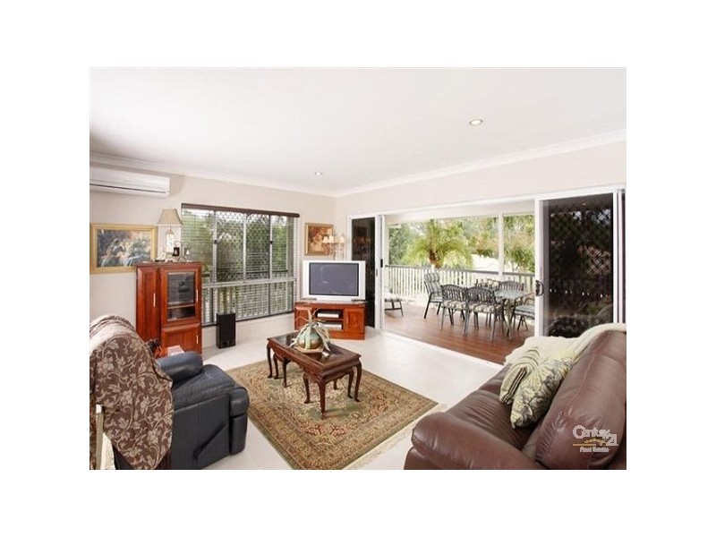 27 Vakuta Street, Fig Tree Pocket QLD 4069
