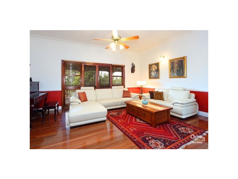 54 Pioneer Crescent, Bellbowrie QLD 4070