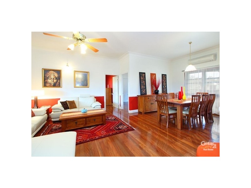 54 Pioneer Crescent, Bellbowrie QLD 4070