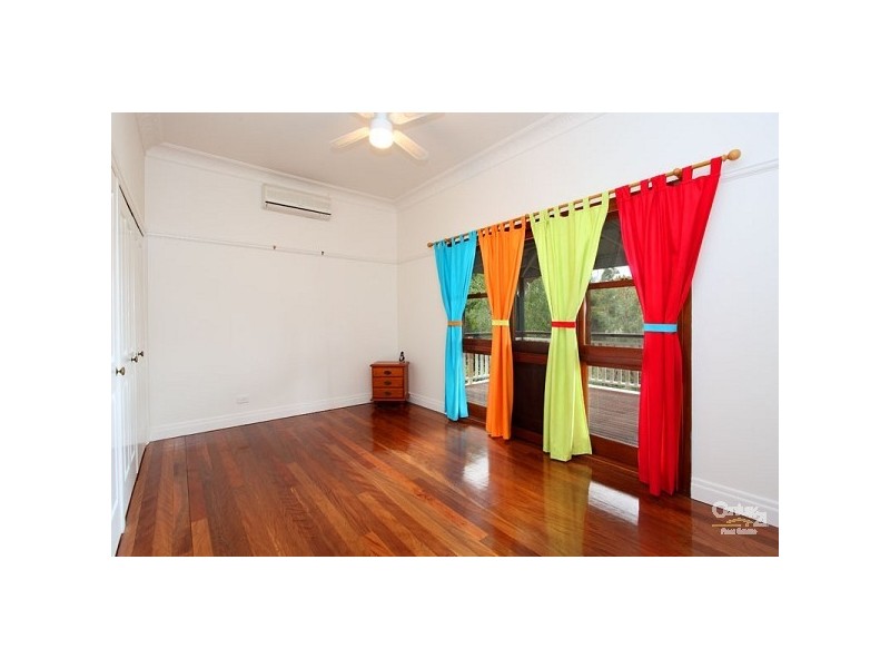 54 Pioneer Crescent, Bellbowrie QLD 4070