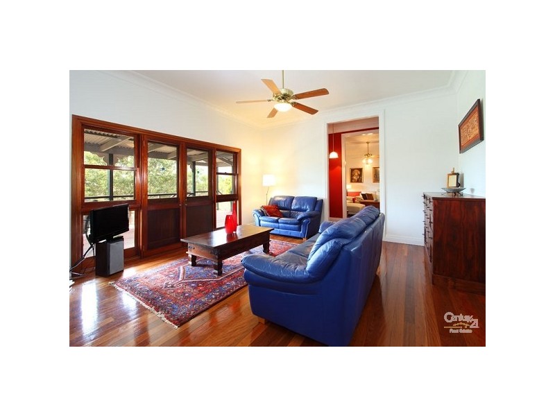 54 Pioneer Crescent, Bellbowrie QLD 4070