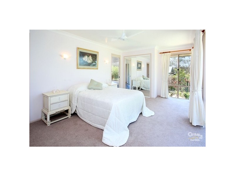 554 Grandview Road, Pullenvale QLD 4069