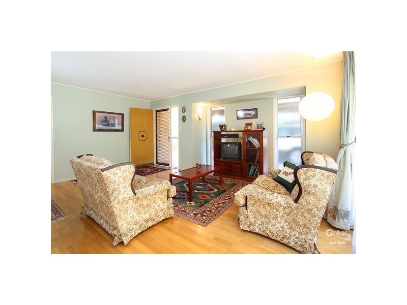 32 Lentara Street, Kenmore QLD 4069