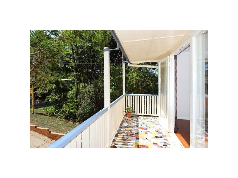 48 Currong Street, Kenmore QLD 4069