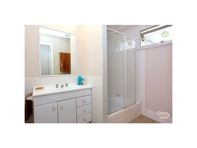 48 Currong Street, Kenmore QLD 4069