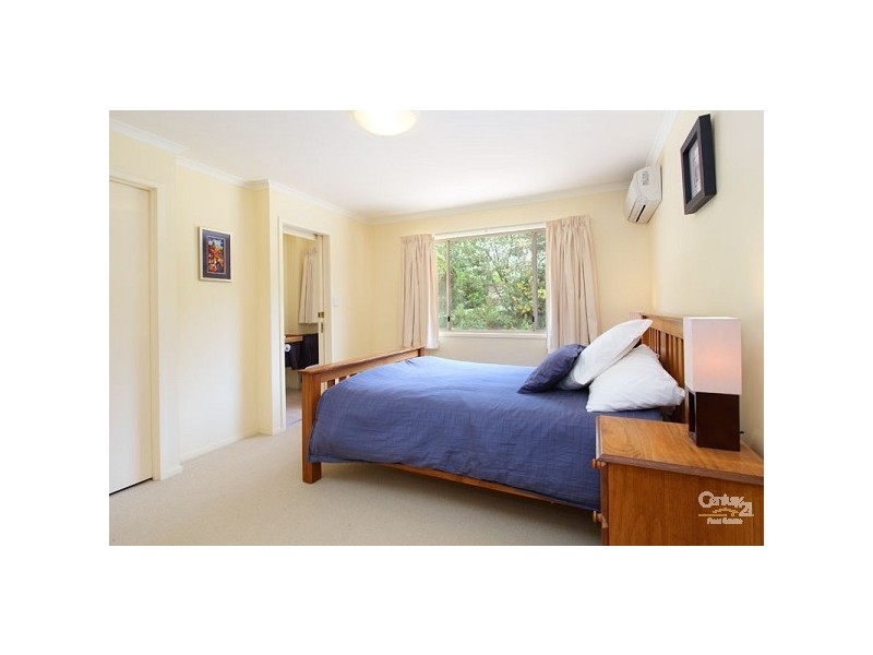 19 Mirbelia Street, Kenmore Hills QLD 4069