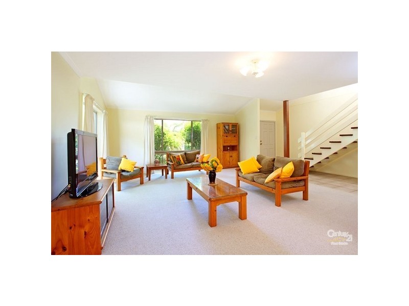 19 Mirbelia Street, Kenmore Hills QLD 4069