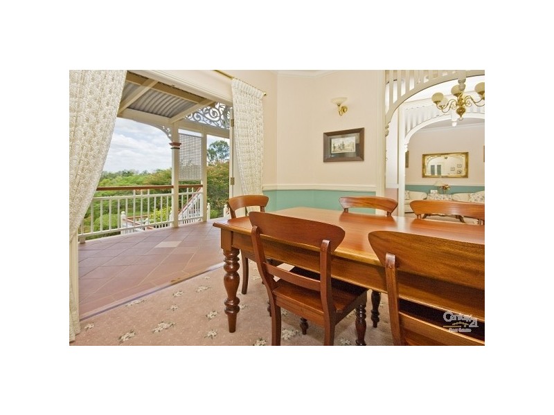 11 Pellatt Close, Kenmore Hills QLD 4069