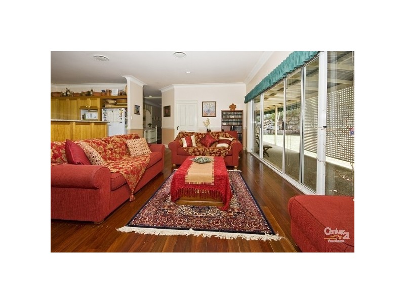 11 Pellatt Close, Kenmore Hills QLD 4069