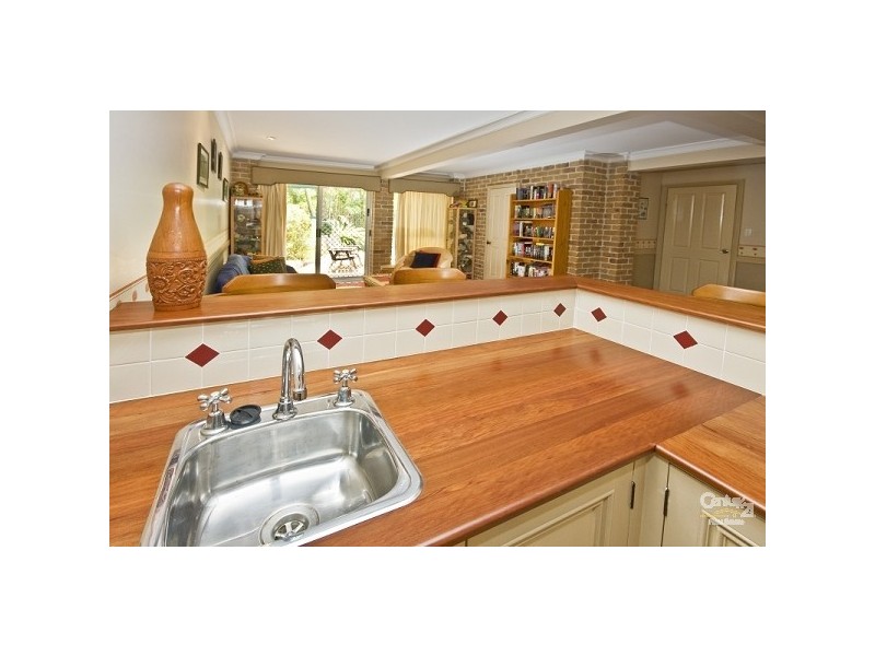 11 Pellatt Close, Kenmore Hills QLD 4069