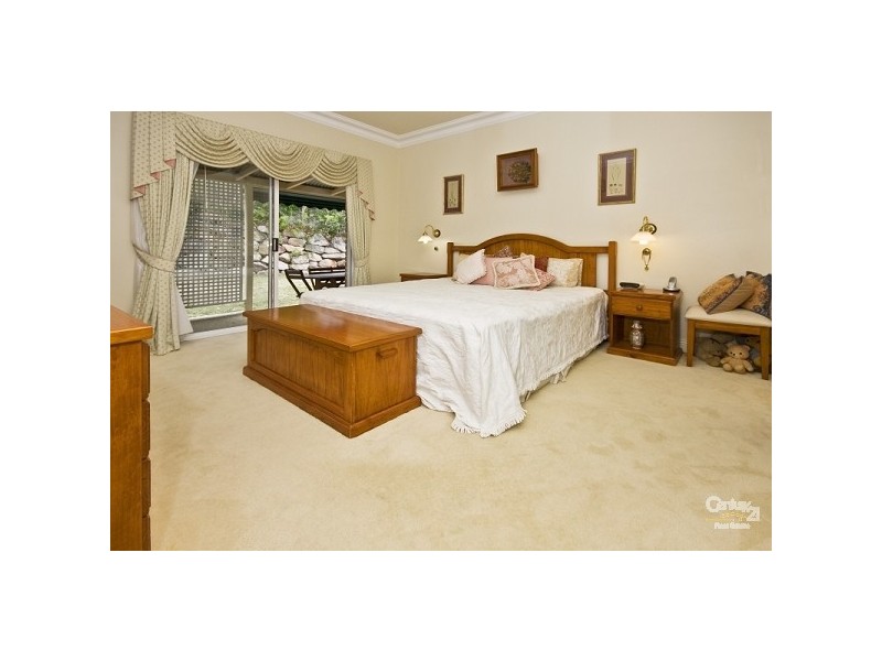 11 Pellatt Close, Kenmore Hills QLD 4069