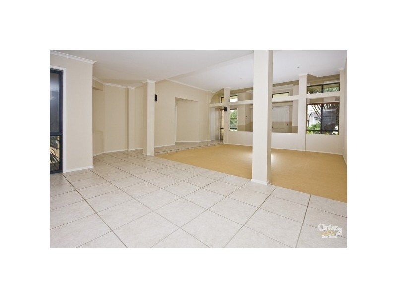 3 Kensington Circuit, Brookfield QLD 4069