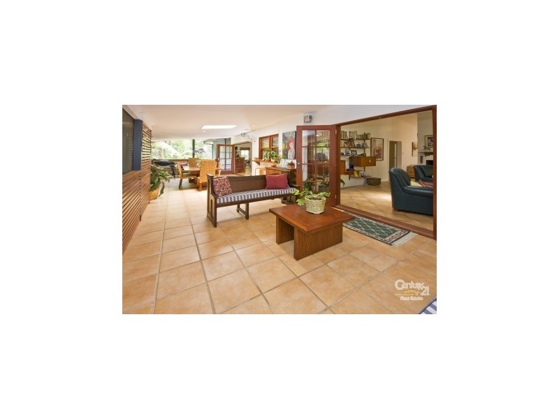 33 Norman Street, Fig Tree Pocket QLD 4069