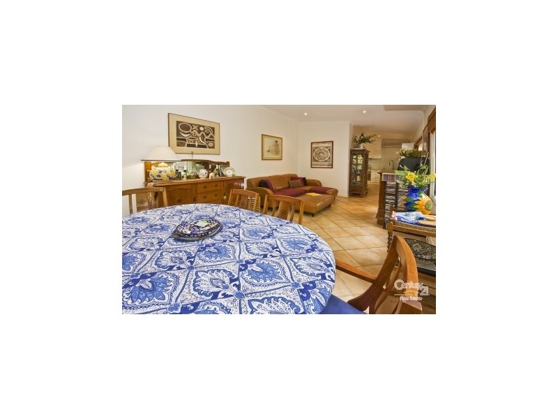 33 Norman Street, Fig Tree Pocket QLD 4069