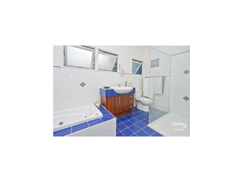 33 Norman Street, Fig Tree Pocket QLD 4069