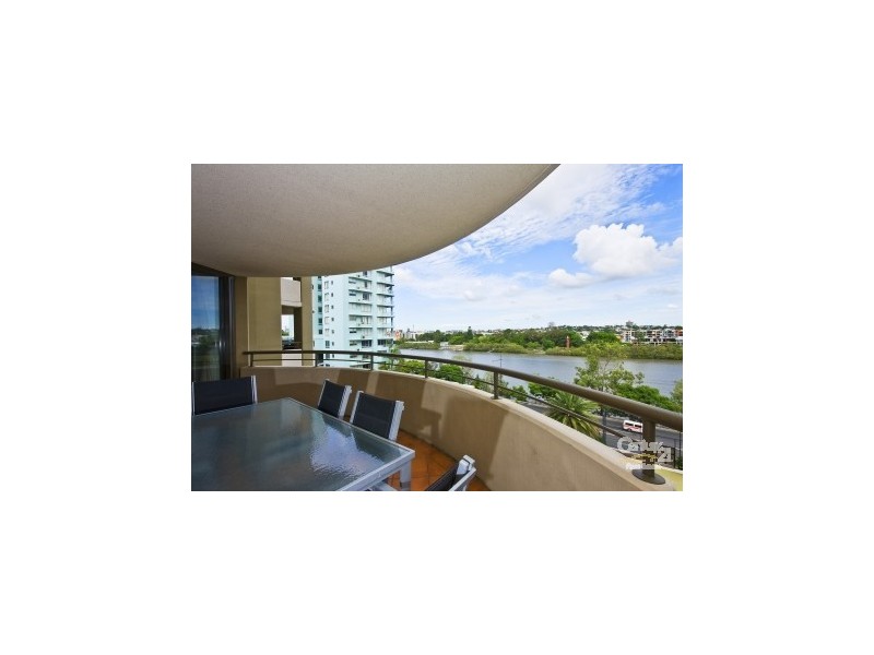 30/5-11 Chasely Street, Auchenflower QLD 4066