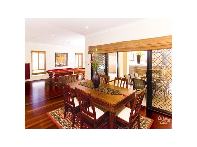 20 Sandlewood Close, Moggill QLD 4070