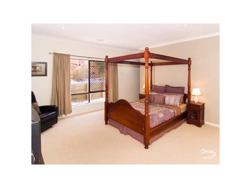 20 Sandlewood Close, Moggill QLD 4070