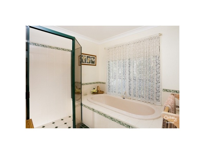 86 Hornsey Road, Anstead QLD 4070