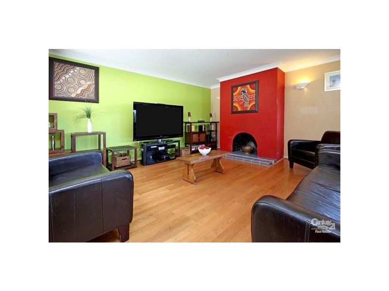 45 Euree Street, Kenmore QLD 4069