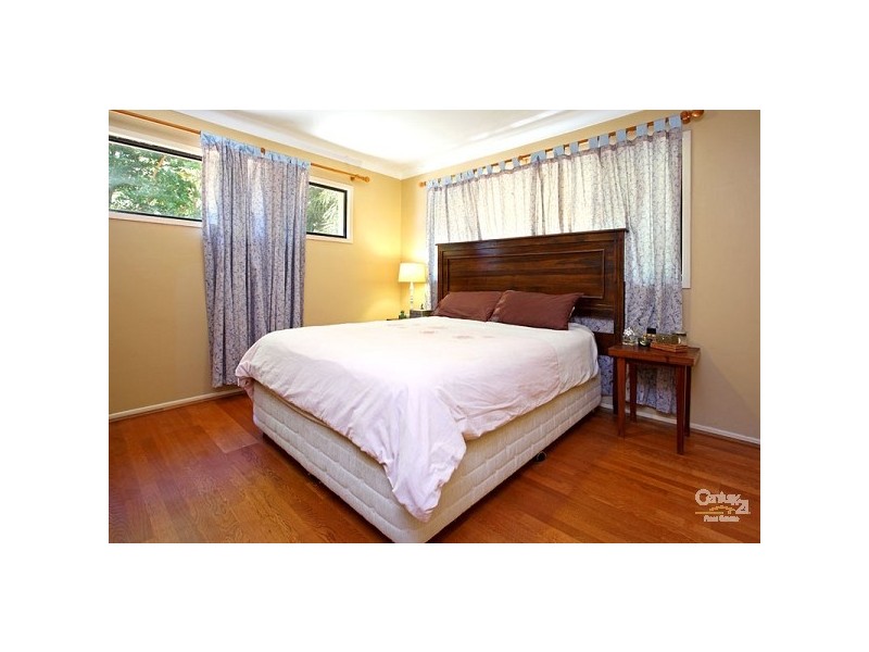 45 Euree Street, Kenmore QLD 4069