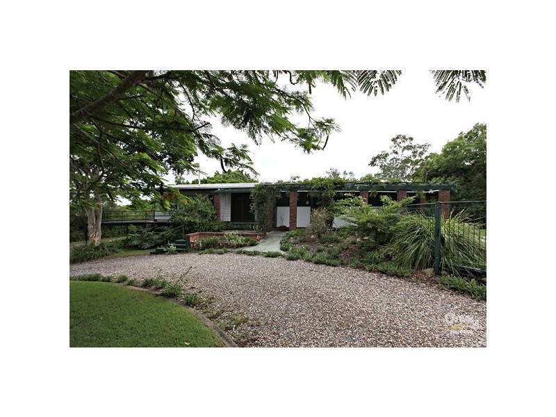 29 Gem Road, Kenmore QLD 4069