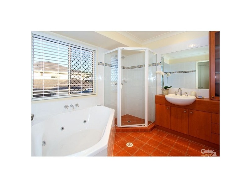 22 Burnside Crescent, Westlake QLD 4074