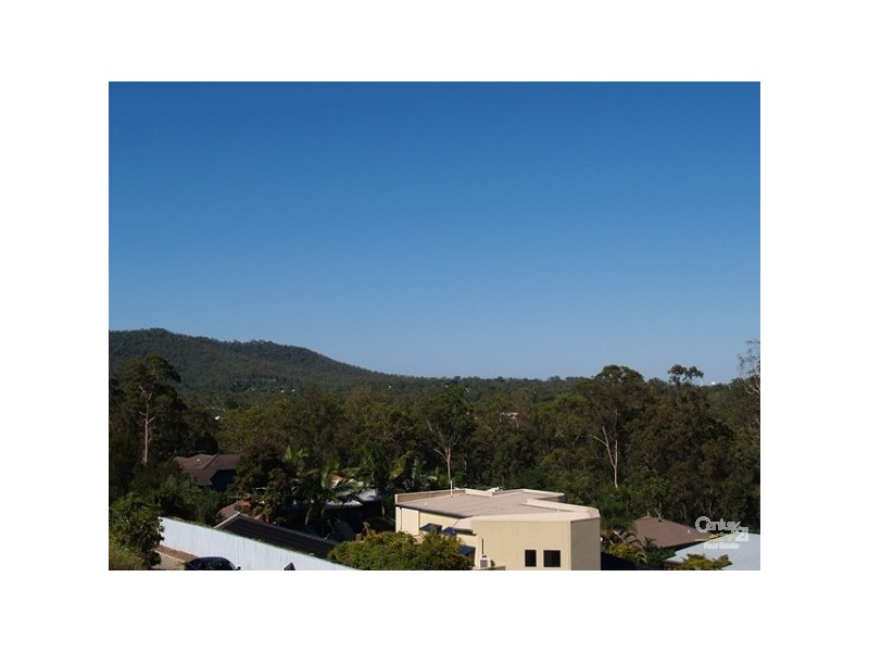 6 Grevillea Close, Chapel Hill QLD 4069