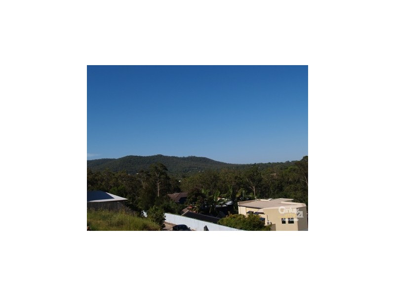 6 Grevillea Close, Chapel Hill QLD 4069