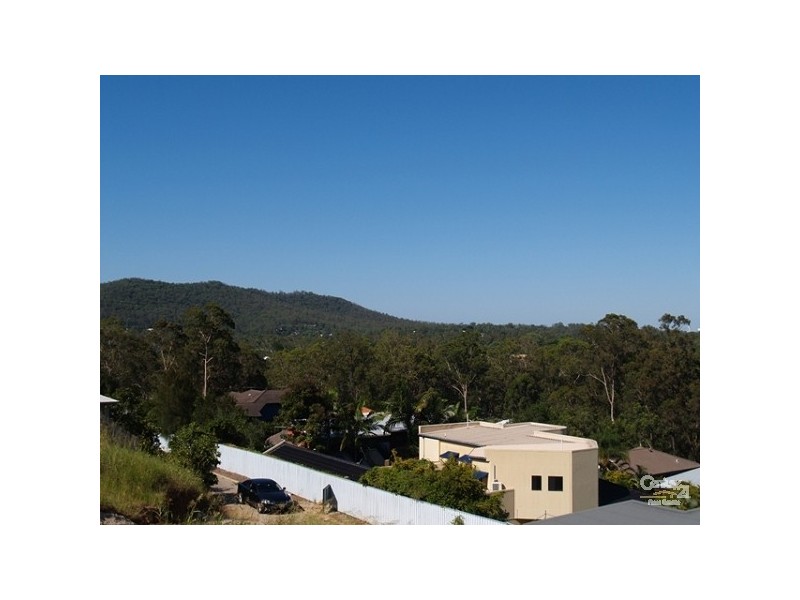 6 Grevillea Close, Chapel Hill QLD 4069