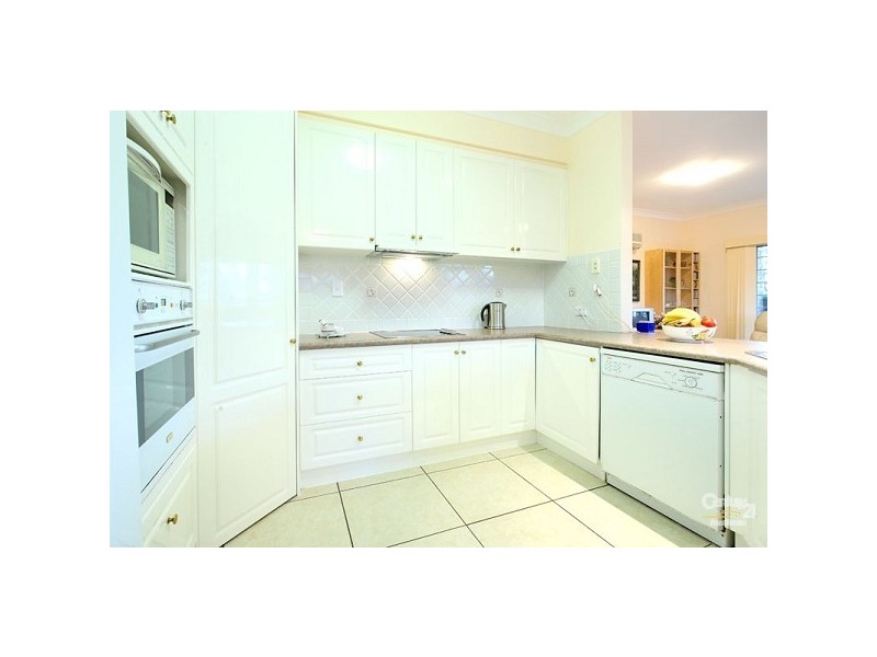 33 Lagoon Crescent, Bellbowrie QLD 4070