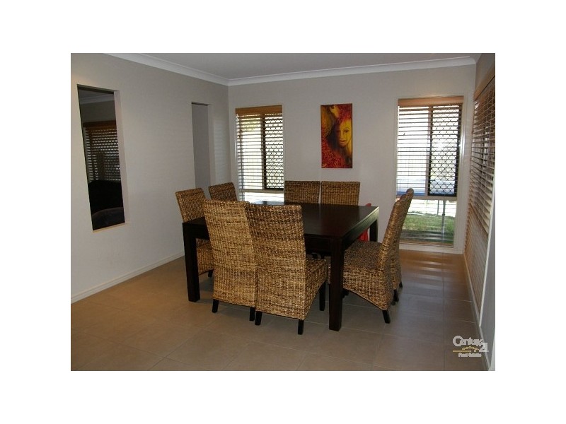 8 Frederick Street, Moggill QLD 4070