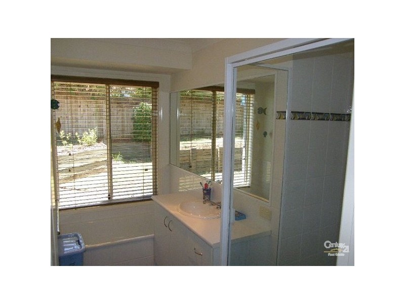 7 Glenwood Place, Moggill QLD 4070