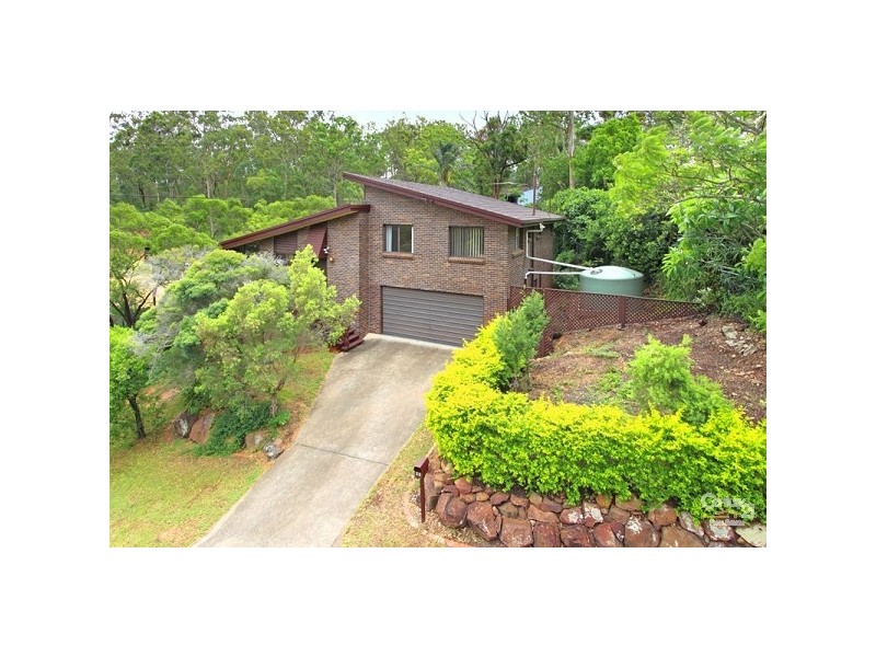 22 Neptune Street, Chapel Hill QLD 4069