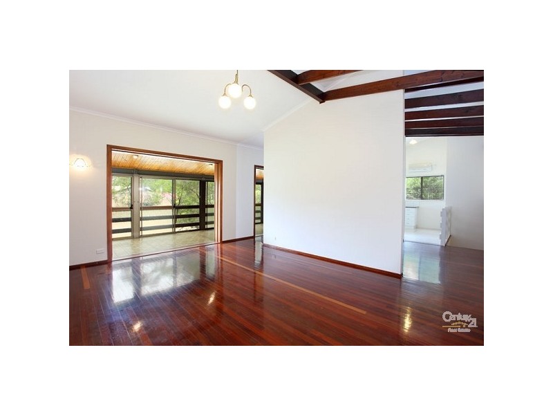 22 Neptune Street, Chapel Hill QLD 4069