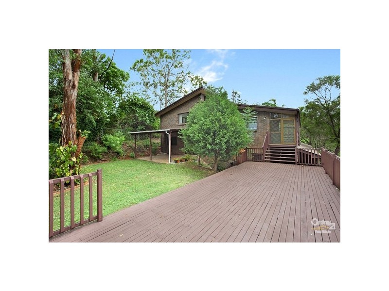 22 Neptune Street, Chapel Hill QLD 4069