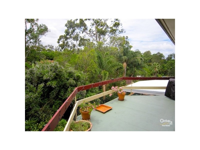 11 Chantilly Street, Chapel Hill QLD 4069