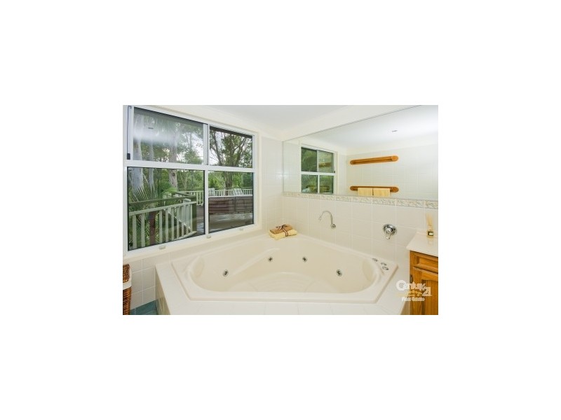 80 Pullenvale Road, Pullenvale QLD 4069