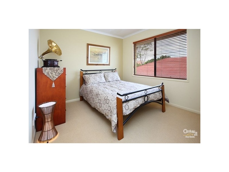 31 Glenwood Place, Moggill QLD 4070