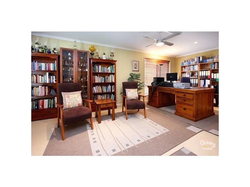 31 Glenwood Place, Moggill QLD 4070