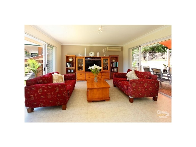 34 Wyndarra Street, Kenmore QLD 4069