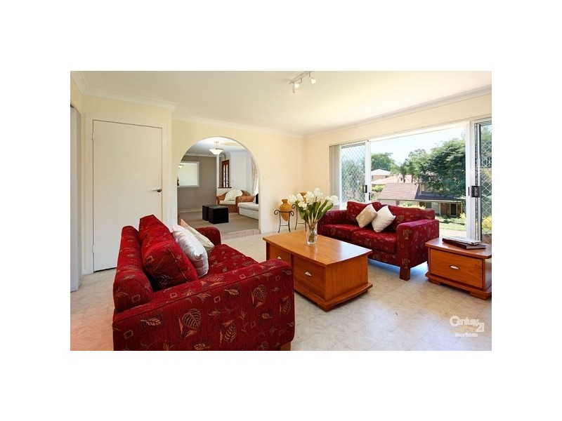 34 Wyndarra Street, Kenmore QLD 4069