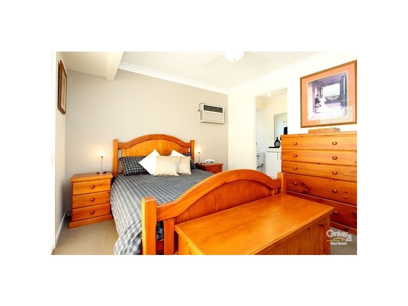 34 Wyndarra Street, Kenmore QLD 4069