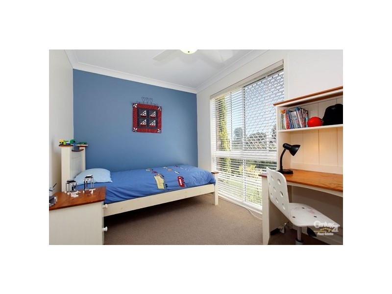 34 Wyndarra Street, Kenmore QLD 4069