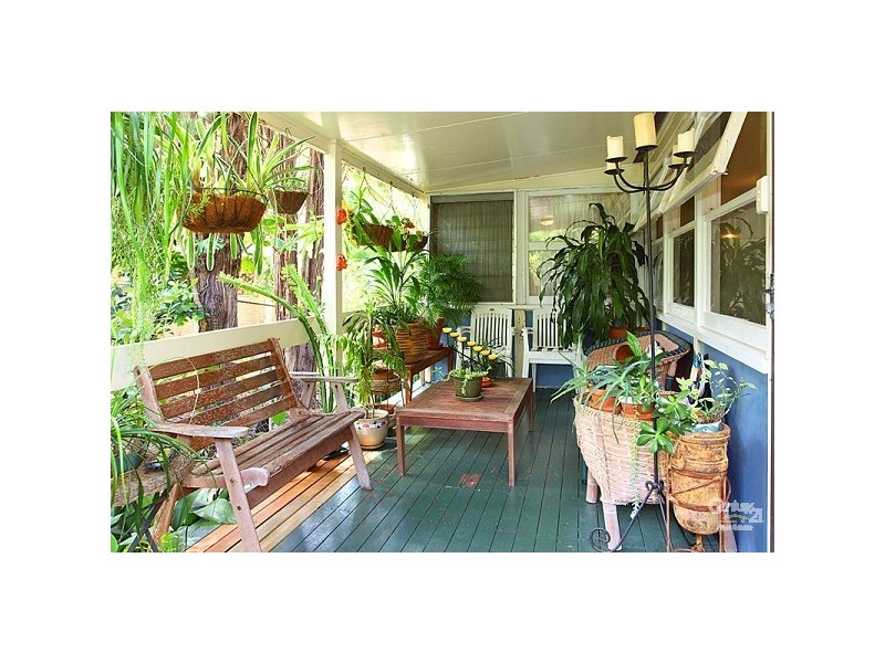 11 Kimba Street, Chapel Hill QLD 4069