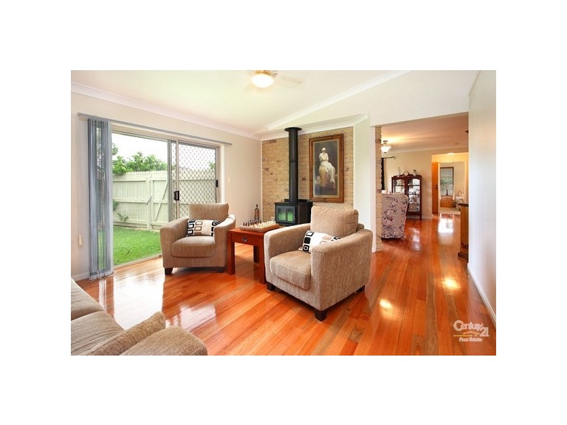 41 Gibson Crescent, Bellbowrie QLD 4070