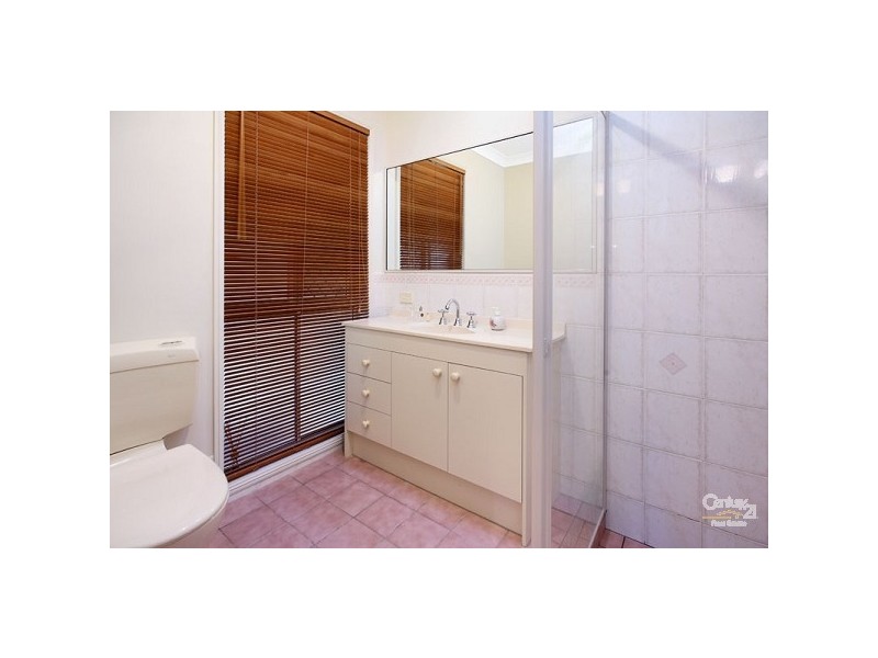 41 Gibson Crescent, Bellbowrie QLD 4070