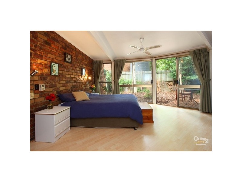 4 McLaren Street, Fig Tree Pocket QLD 4069